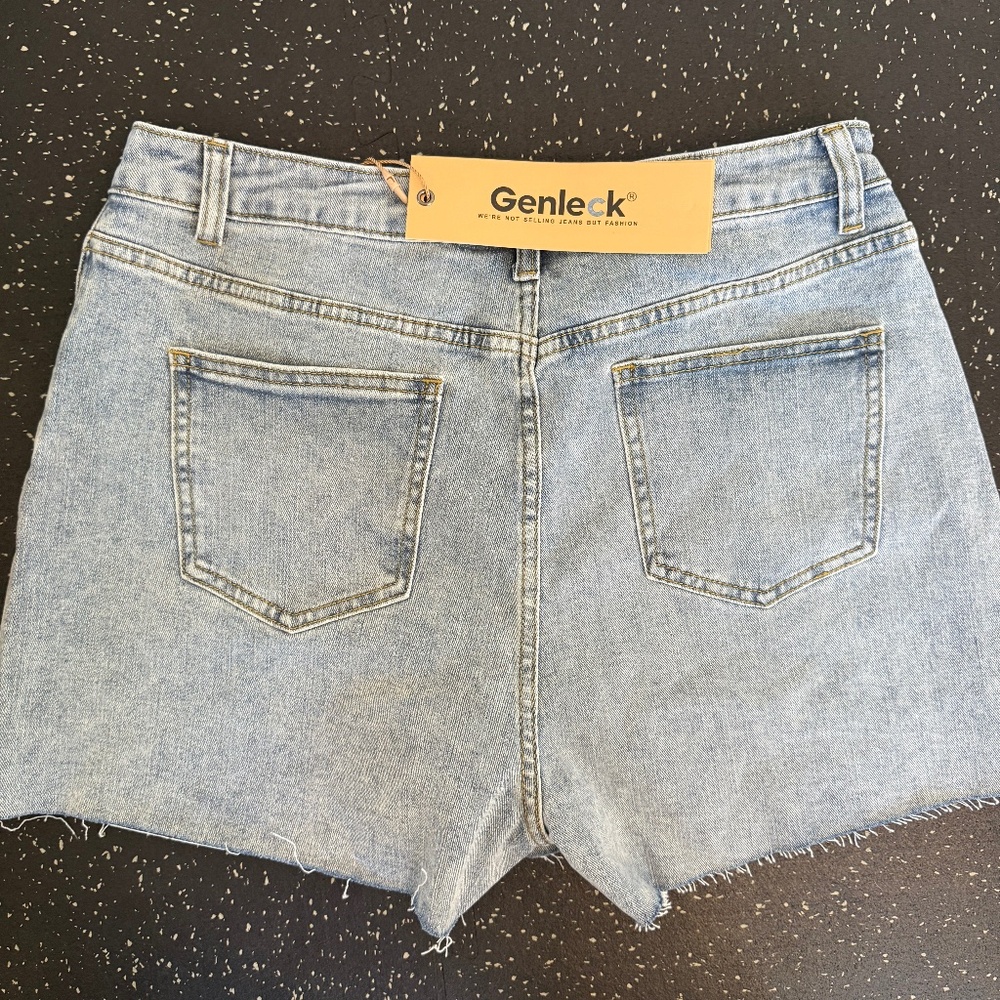 Crossover Jean Shorts